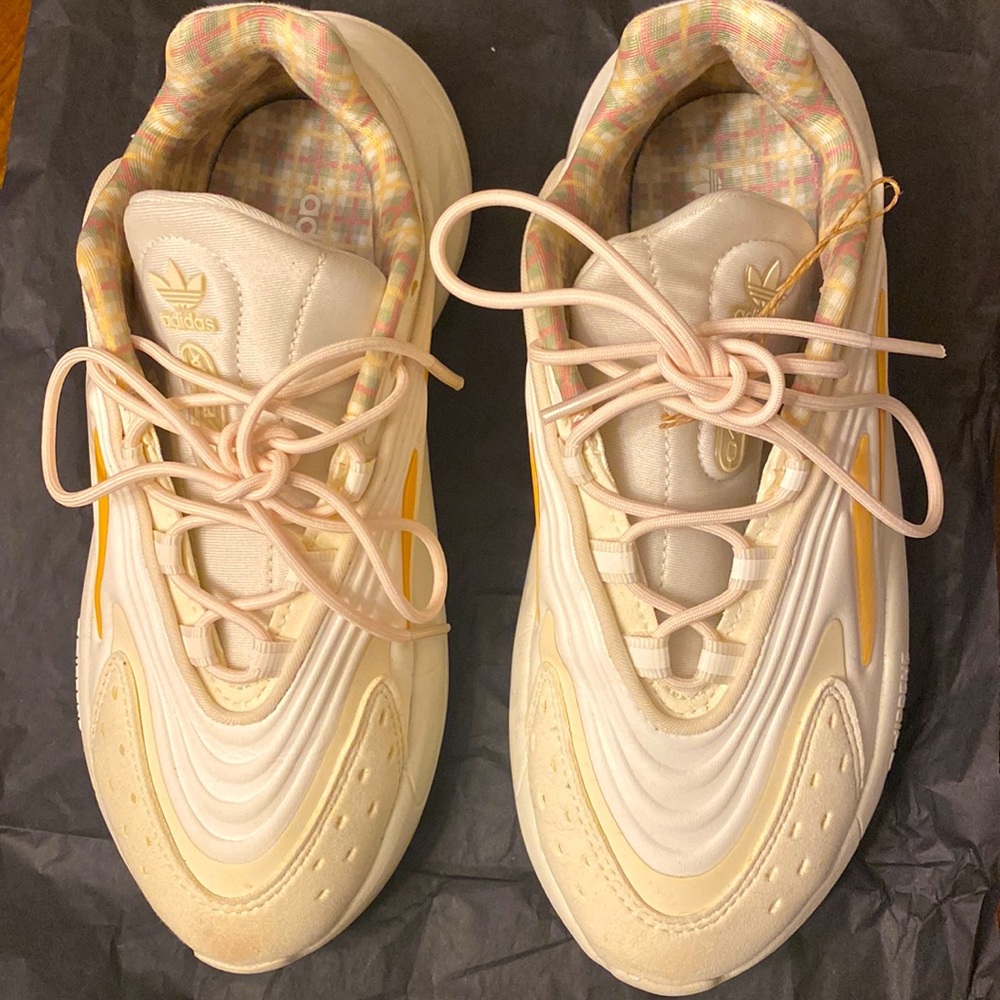 adidas Originals Ozelia Casual Sneakers
